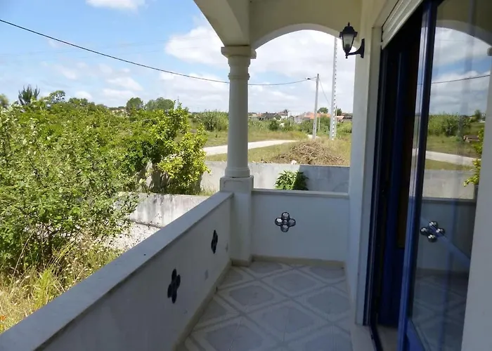 Casa Cecilia Seaside Serenity And Coastal Charm Coimbrão